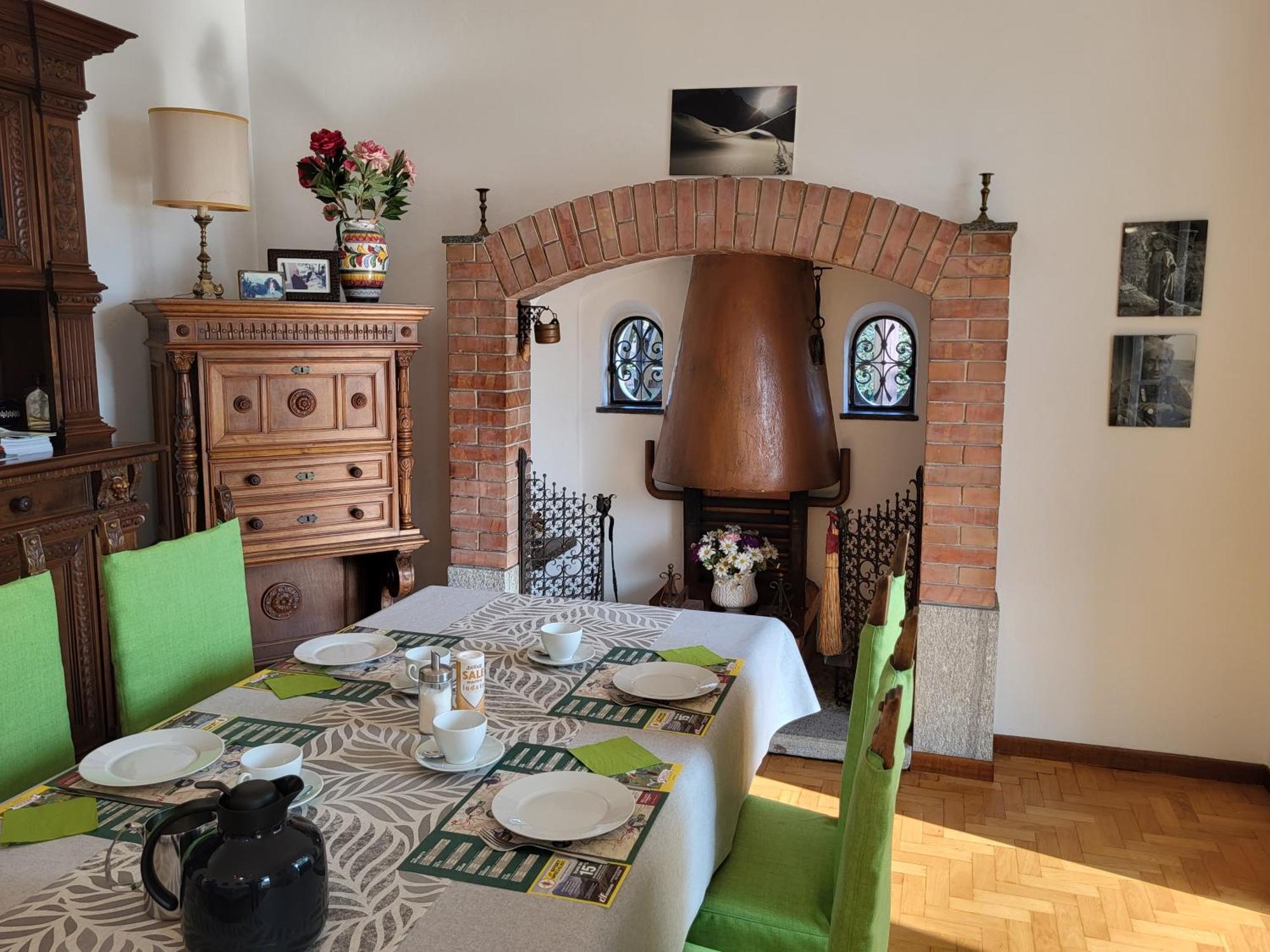 B&B Le Colombine Abbadia Lariana Buitenkant foto